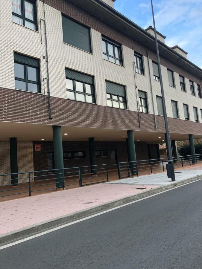 Piso Vacacional En Aviles Leilighet Eksteriør bilde